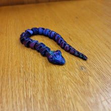 Load image into Gallery viewer, Articulated Snake
